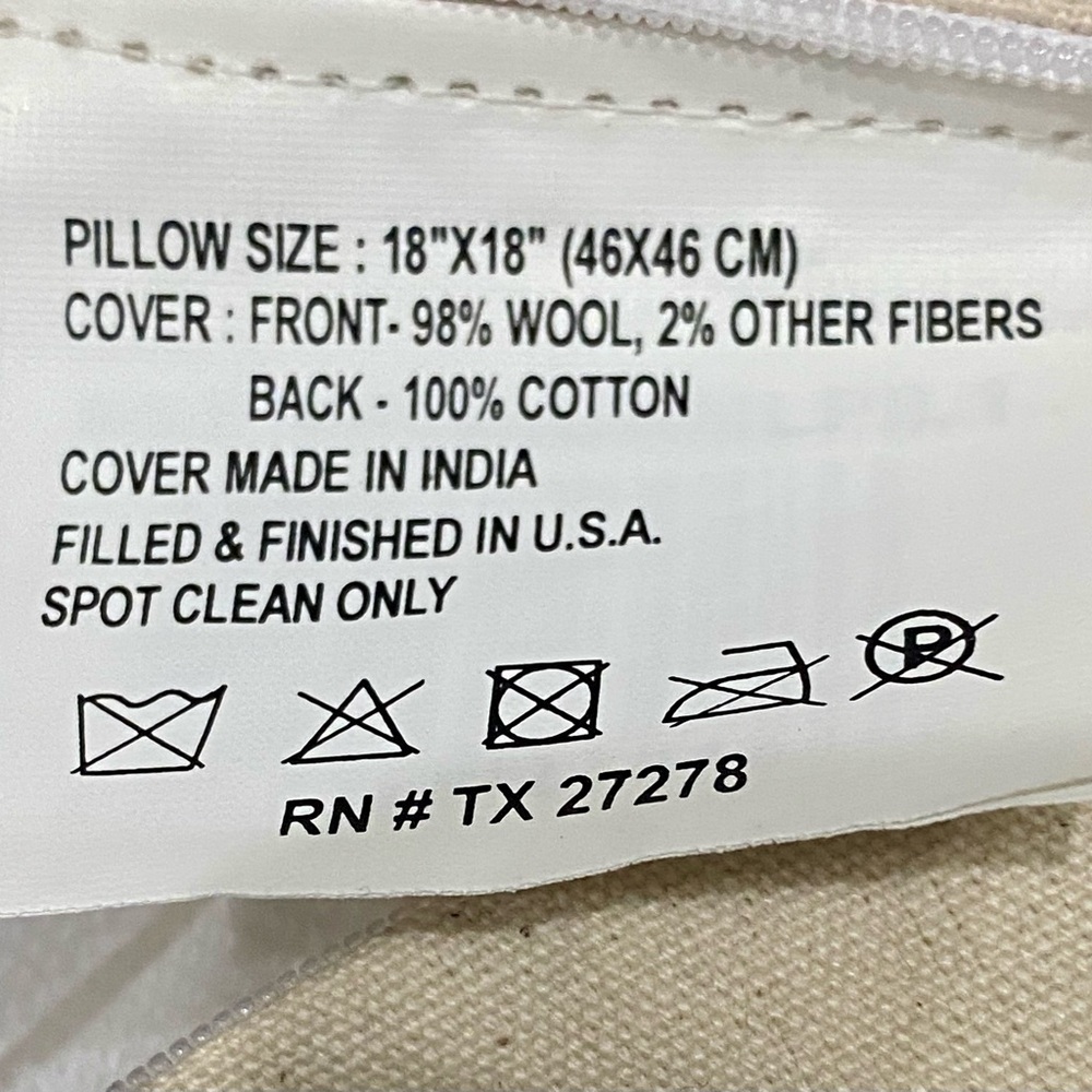 Loloi Indoor V Knit Yarn Chair Sofa Throw Bed Pillow Accent 18x18~Excellent Con. - Picture 9 of 9